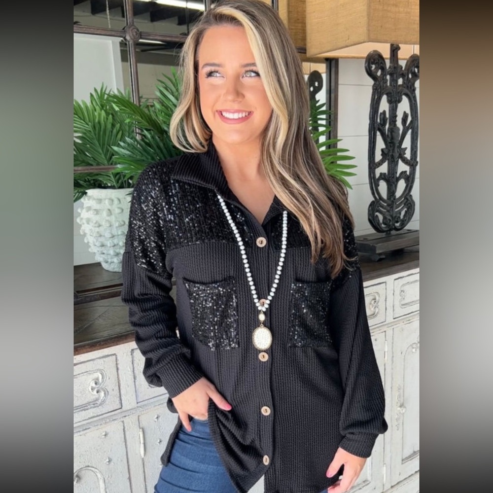 1031. Sequin button down corded ribbed long sleeve top black